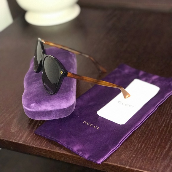 Gucci Sunglasses Authentic - Picture 2 of 8